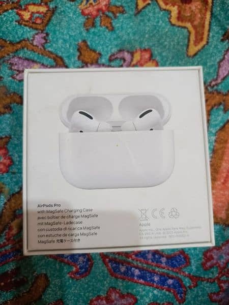 apple airpods pro (original) with box 5