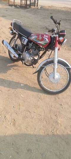 Honda 125 neet and clean one hand use