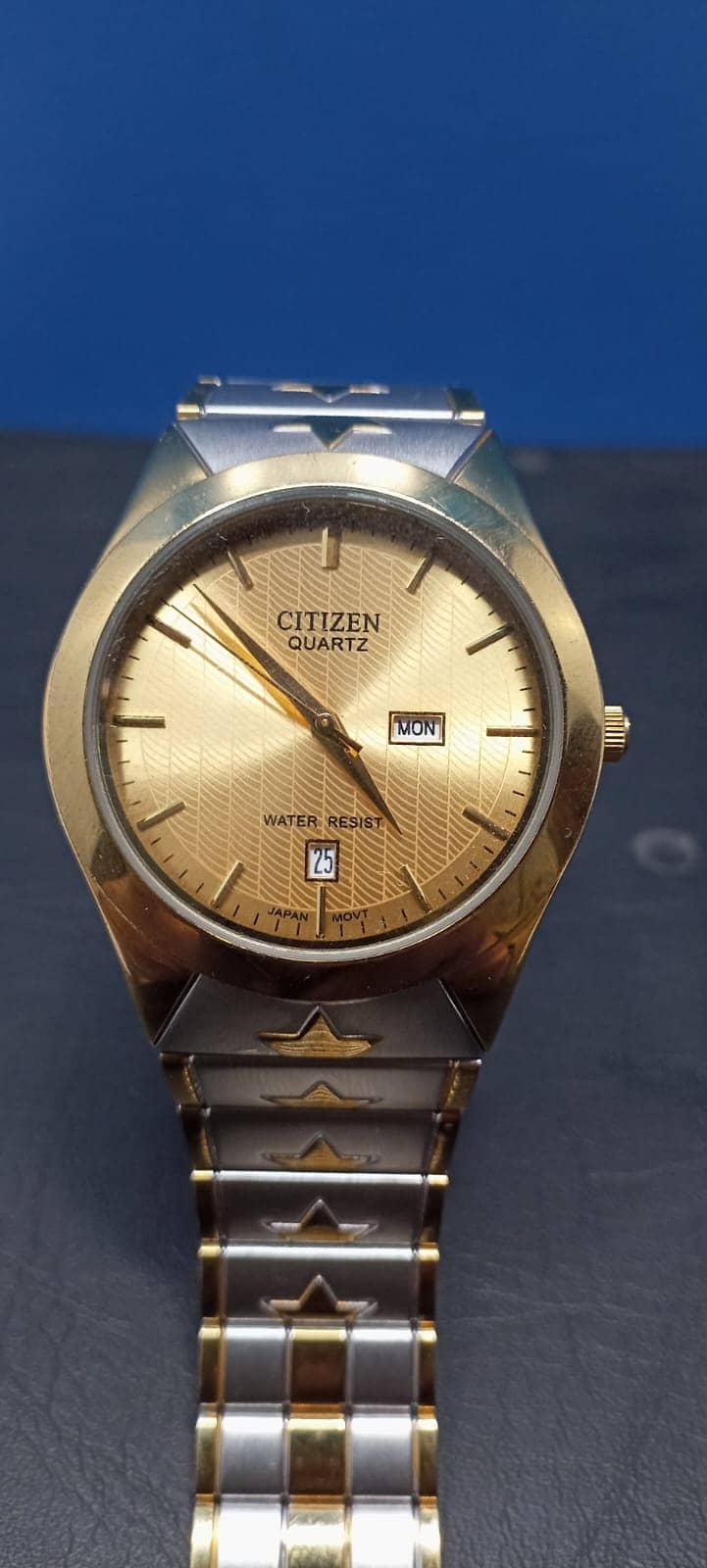 Citizen Quartz original watch(0325-8653391) 1