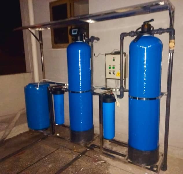 Water Softener. Whole House Softener System. Automatic Softener 0