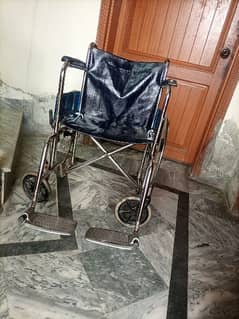 LESS USE GOOD CONDITION WHEEL CHAIR FOR SALE