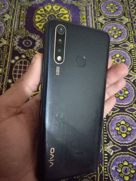 Vivo Y19 For Sale 4/128 memory 1