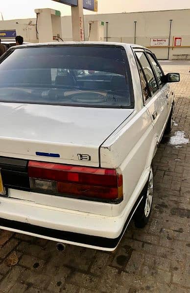 Nissan Sunny 1994 4