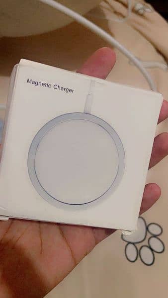 WIRELESS CHARGER FOR IPHONE 3