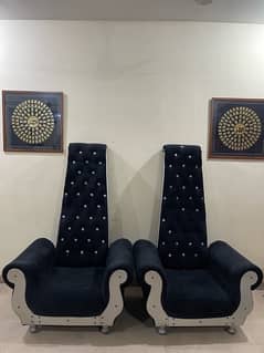 2 coffee chairs