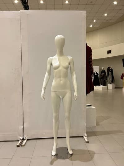 Imported Mannequin