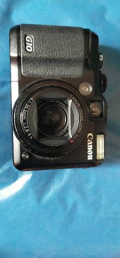 Canon g10 like new SLR