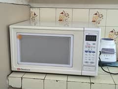 Microwave oven. Large size