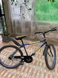 Giant cycle / bicycle for sale almost new 10/10