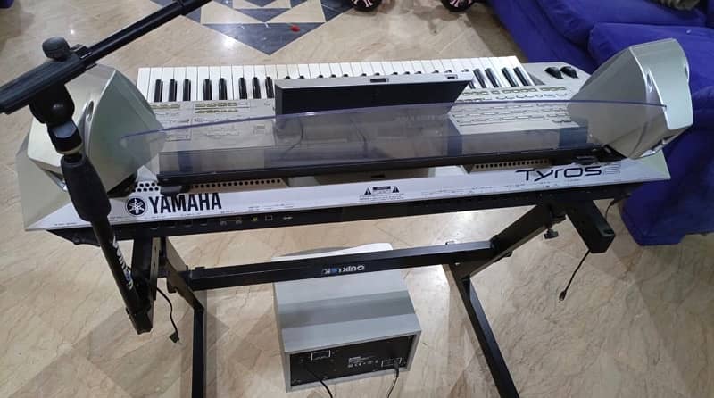 Yamaha keyboard 7