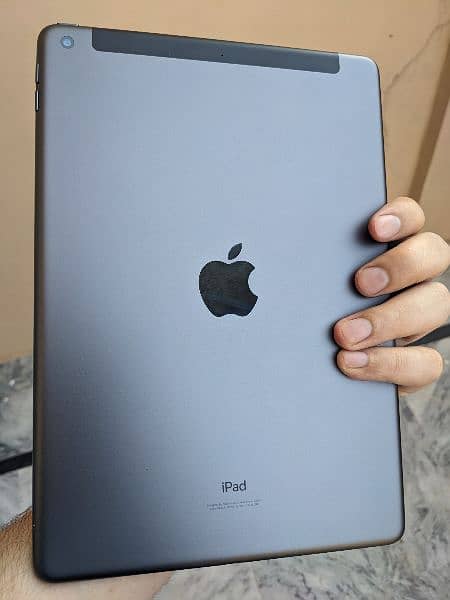 iPad 64GB Wifi + Cellular (New) 0