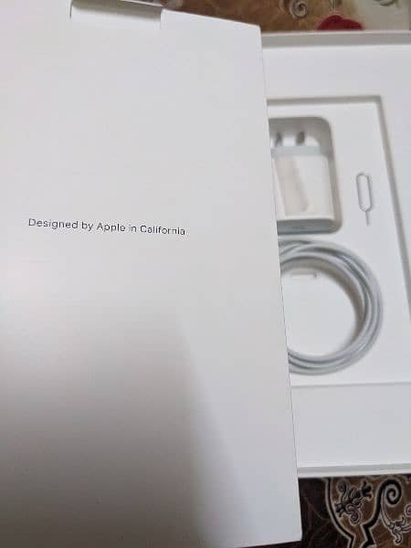 iPad 64GB Wifi + Cellular (New) 5