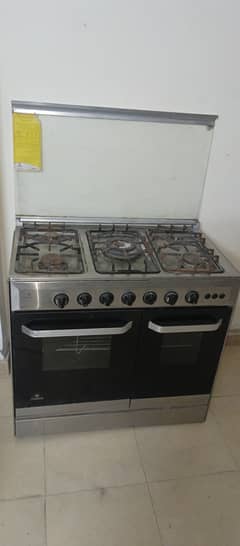 NAS GAS COOKING RANGE JUST LIKE NEW
