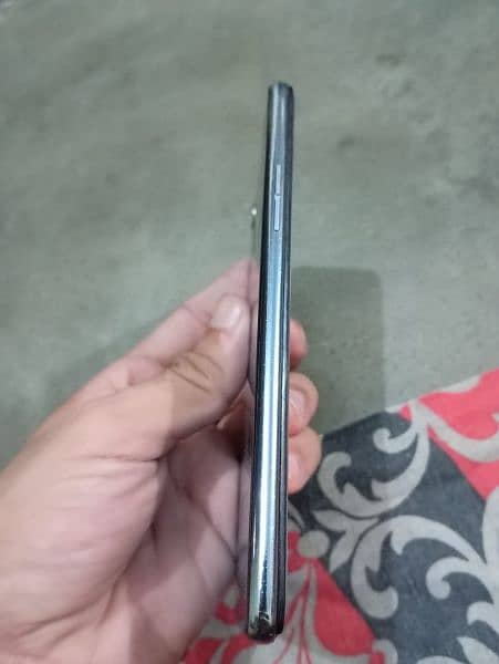 Oppo F7 64/4 Dual Sim 3