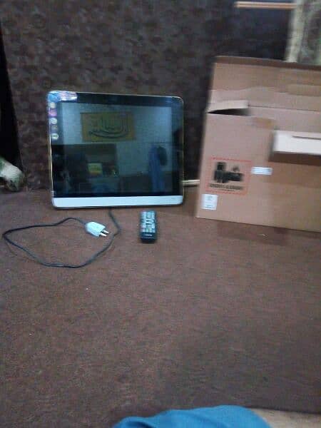 LCD Cable wali urgent for sale 1