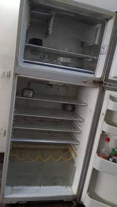 Dowlance fridge for sale