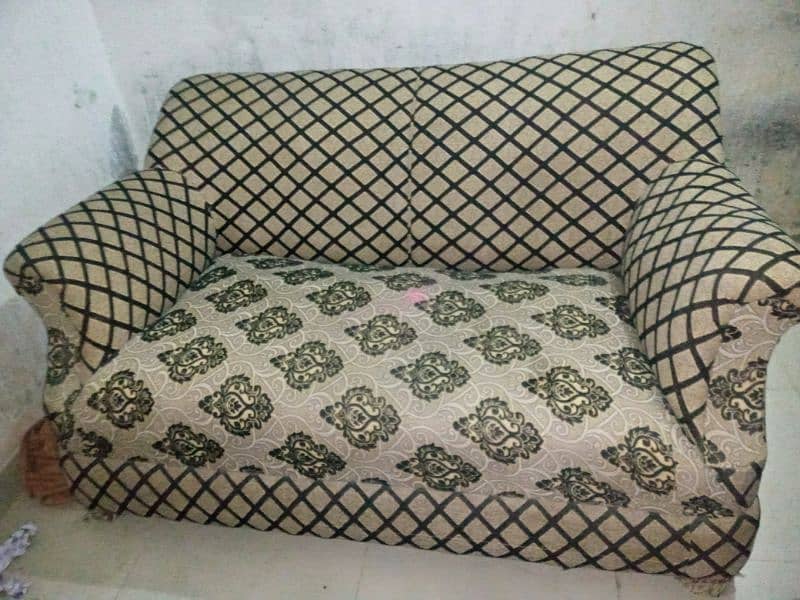 Sofa set. . . Neat and clean Condition 1