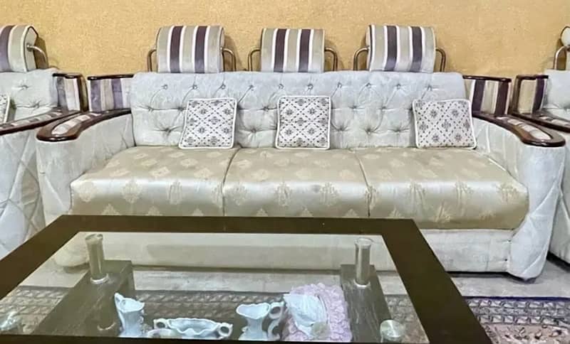 2 sets of 5 seater sofa in good condition 2