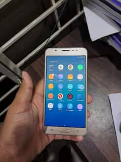 samsung galaxy J7 2016