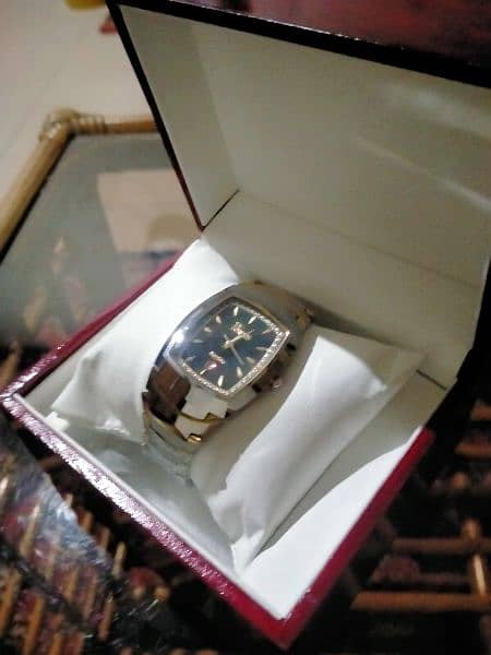 citizan watch urgent sale 3