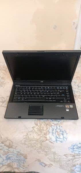 HP AMD C2 Due Laptop 9/10 4