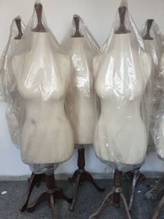 Manniquins