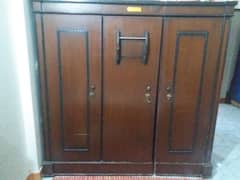 URGENTLY sale (wardrobe)