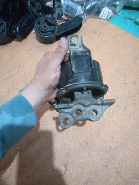 engine mounting 0