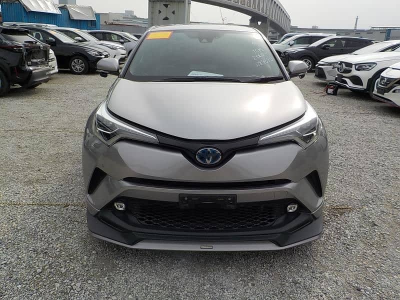 Toyota Chr G LED 4.5 Grade 2019 Model Fresh Import 0