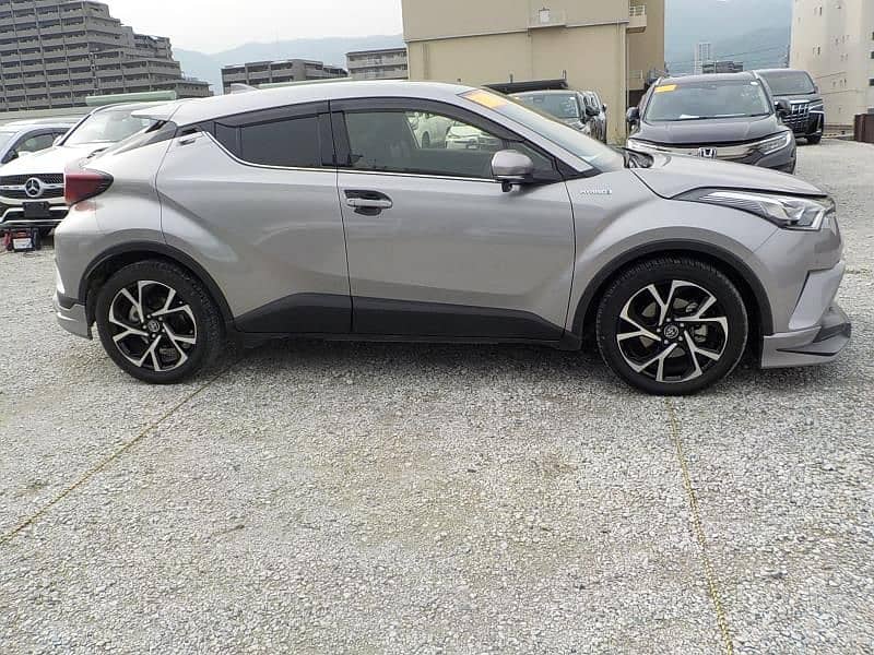 Toyota Chr G LED 4.5 Grade 2019 Model Fresh Import 9