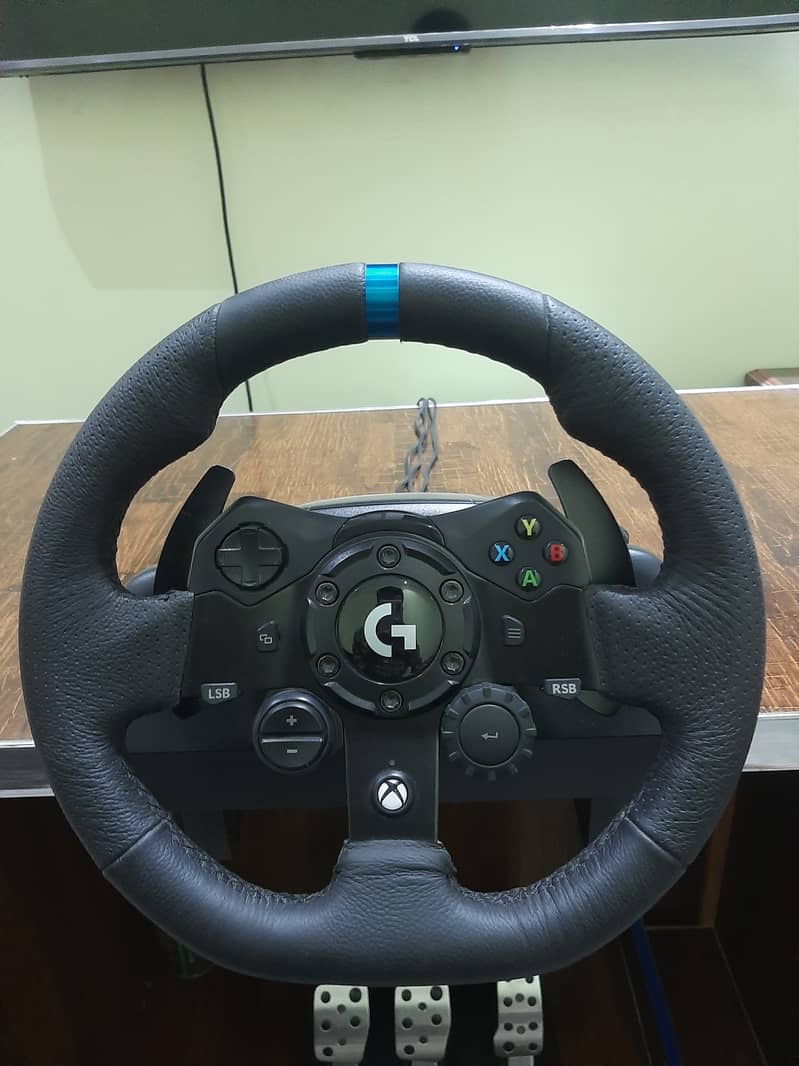 Logitech G923 Steering Wheel 6