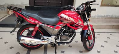 Honda cb150f showroom condition bike for sale