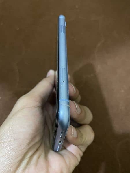 Iphone Xr,Candy blue colour,9/10 Condition jv 3