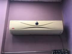 haam air conditioner heat and cool very good condition not rapier