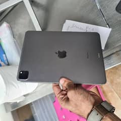 iPad pro 11 broken LCD iCloud use for spare parts