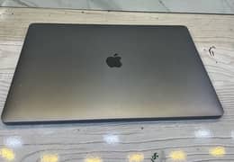 MACBOOK PRO 2018 Core i9 touch bar - 4GB graphics