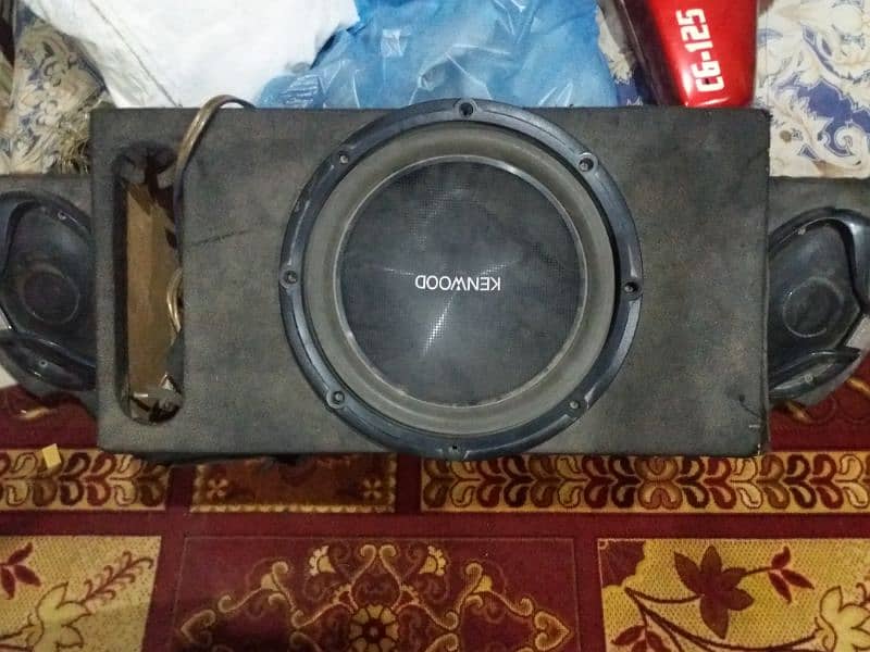 Alto1000 kenwood 2 speaker , 1 kenwood woofer with  paty 3