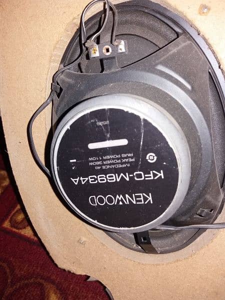 Alto1000 kenwood 2 speaker , 1 kenwood woofer with  paty 4