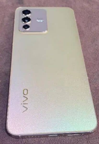 Vivo V23 12/256 condition 10/10 /303/59/45/642/ 3