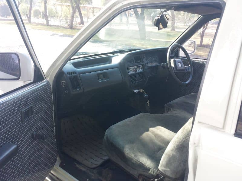 Mazda B2200 1994 4