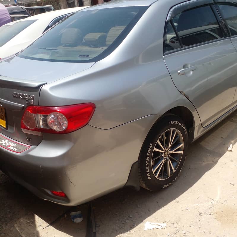 Toyota Corolla GLI 1.6 2013 5