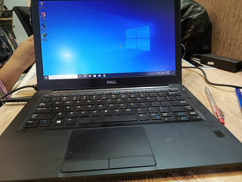 Urgent sale Dell Latitude 7290 i7 8th generation 16GB Ram 256GB SSD 4