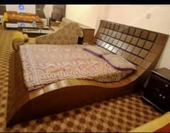 bed / wooden bed / Furniture / king bed set / bed dressing side table
