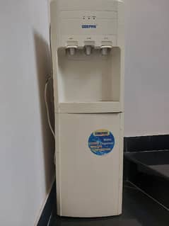 Geepas Water Dispenser with Cabinet