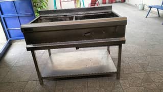 hot grill for sale in good and working condition