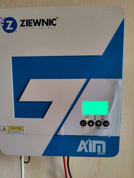 Zeiwnic Aim 1.5kw inverter with battery 2