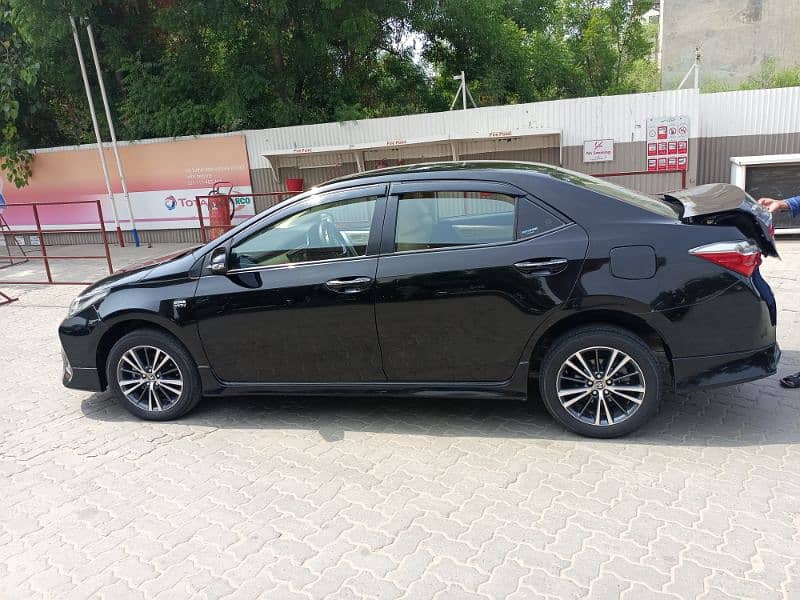 Toyota Corolla Altis 2021 3