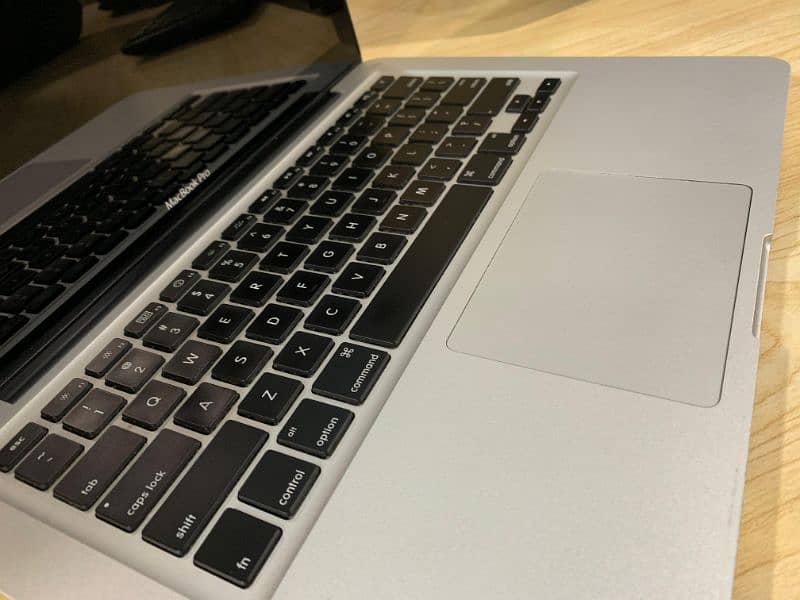 Apple MacBook Pro 2011 4