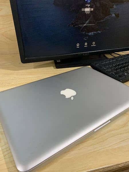 Apple MacBook Pro 2011 7