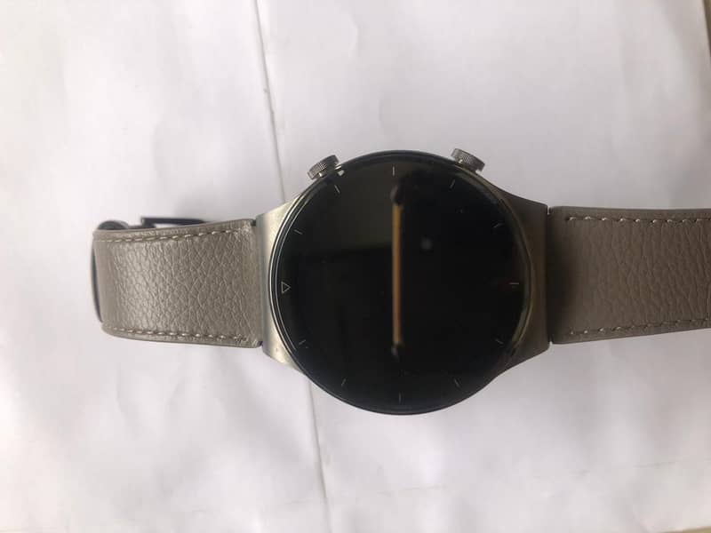 Huawei watch GT2 pro with box complete accessories, slightly used, lik 5